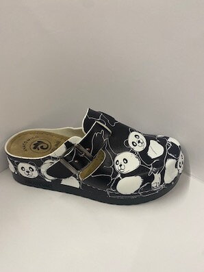 154410  čierna panda
