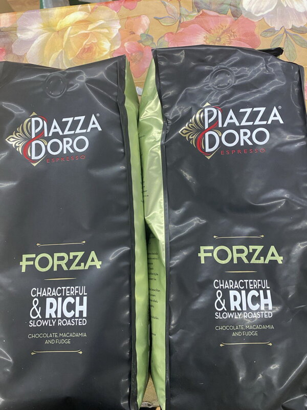 Káva zrnková Piazza Doro Forza 1 kg