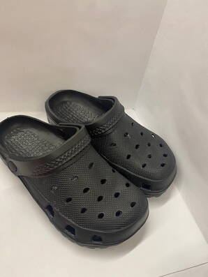 CROCS   čierna